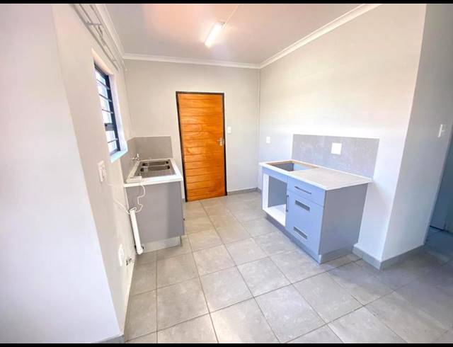 3 BEDROOM PROPERTY TO RENT IN PROTEA GLEN